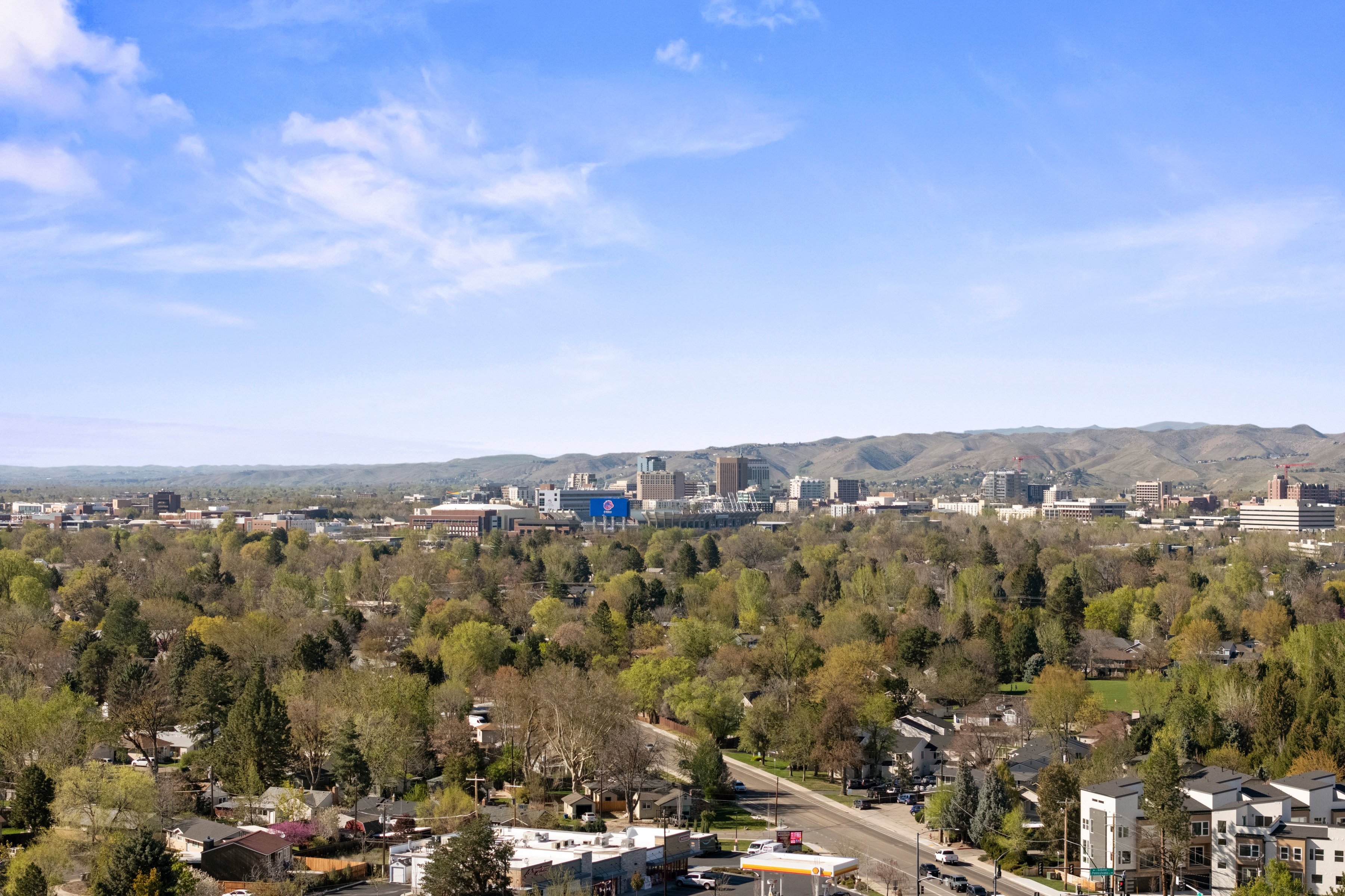  SE Boise Gem with Two Primary Suites and no HOA - 物件實景