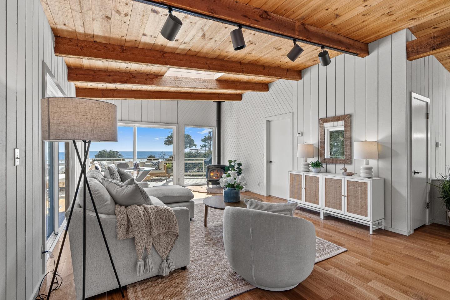Aptos, California, 95003, United States, 5 Bedrooms Bedrooms, ,3 BathroomsBathrooms,Residential,For Sale,1847645