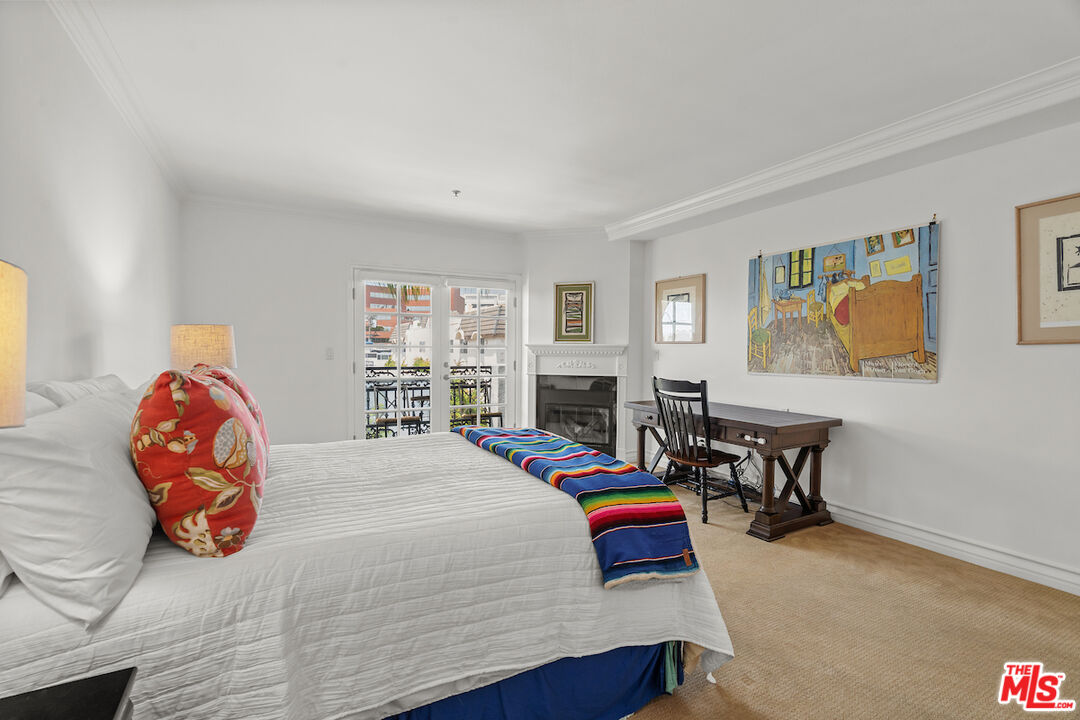 Los Angeles, California, 90049, United States, 3 Bedrooms Bedrooms, ,3 BathroomsBathrooms,Residential,For Sale,1885770