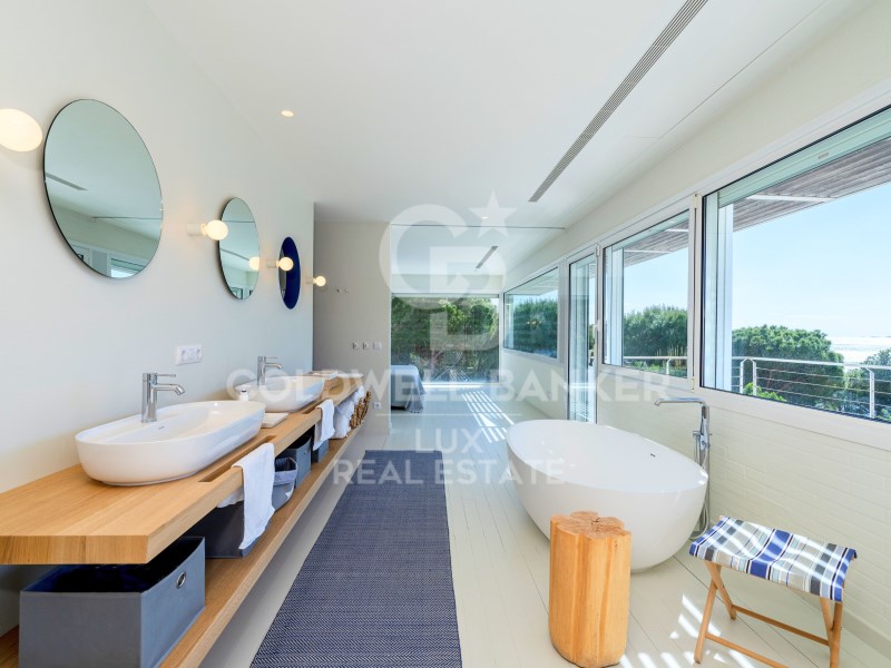Girona, Colera, Colera Girona, Colera, Colera Giro, Colera, Catalonia, ES, 5 Bedrooms Bedrooms, ,4 BathroomsBathrooms,Residential,For Sale,Girona, Colera, Colera Girona, Colera, Colera Giro,1615744