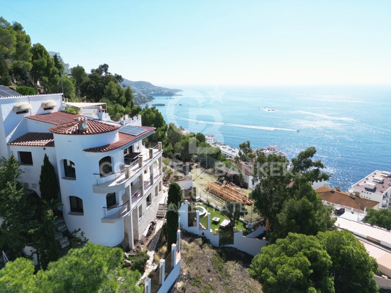Roses, Catalonia, ES, 4 Bedrooms Bedrooms, ,4 BathroomsBathrooms,Residential,For Sale,1625135