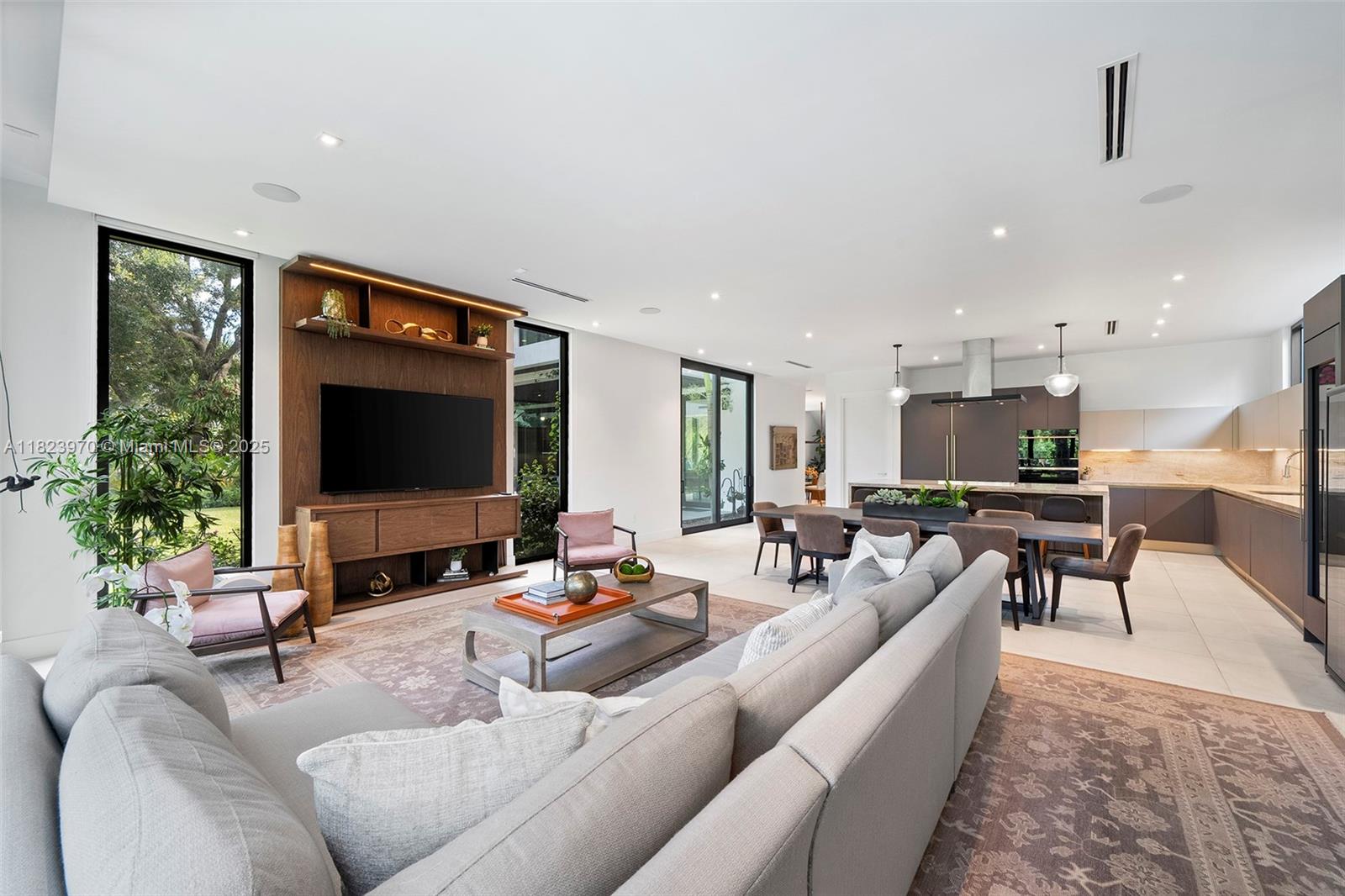 Pinecrest, Florida, 33156, United States, 7 Bedrooms Bedrooms, ,9 BathroomsBathrooms,Residential,For Sale,1885152
