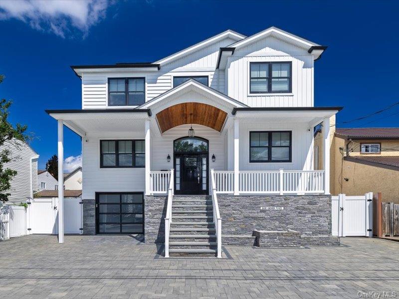 Anchor Pl, Oceanside, NY 11572