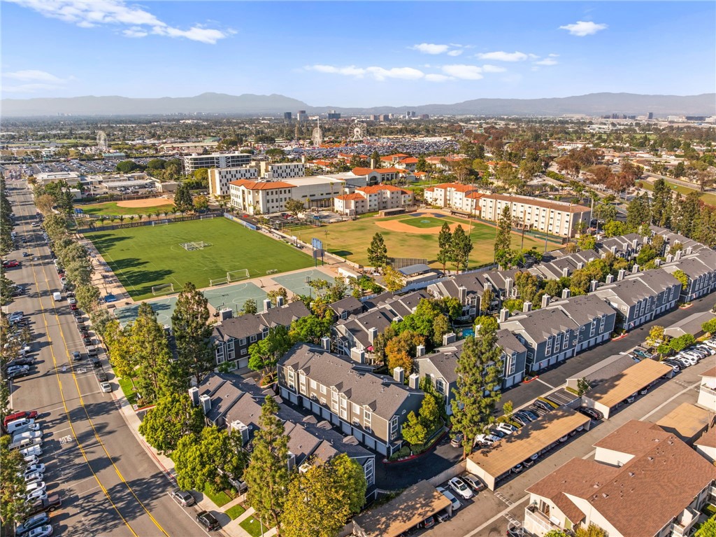 Costa Mesa, California, 92626, United States, 2 Bedrooms Bedrooms, ,2 BathroomsBathrooms,Residential,For Sale,1928708