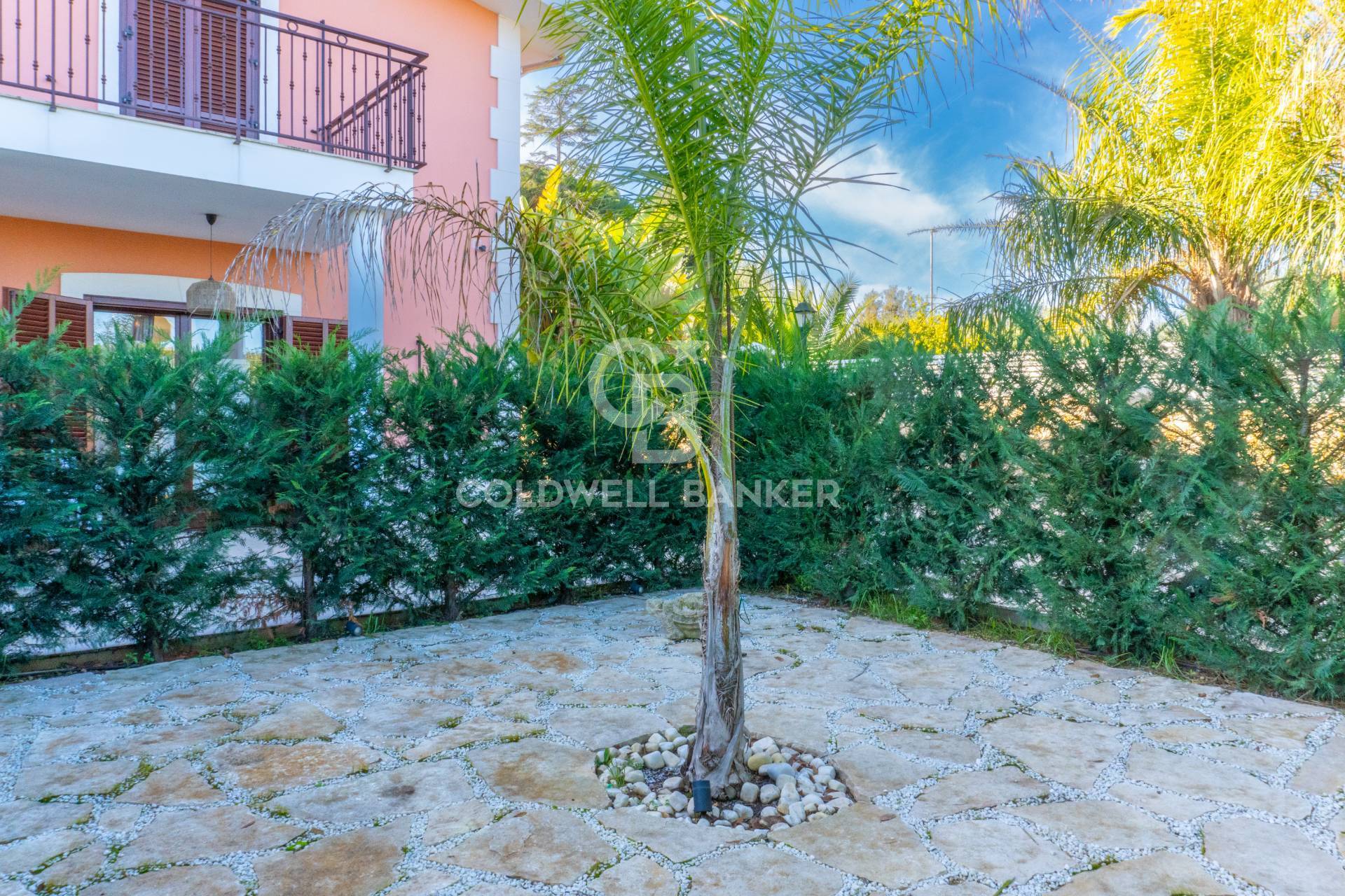 Trani, Barletta-Andria-Trani, 70059, IT, 5 Bedrooms Bedrooms, ,5 BathroomsBathrooms,Residential,For Sale,1967517