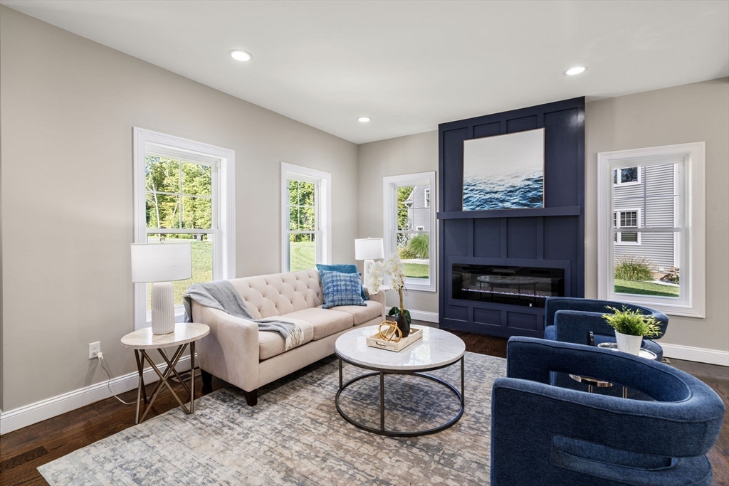 East Longmeadow, Massachusetts, 01028, United States, 4 Bedrooms Bedrooms, ,3 BathroomsBathrooms,Residential,For Sale,1986276