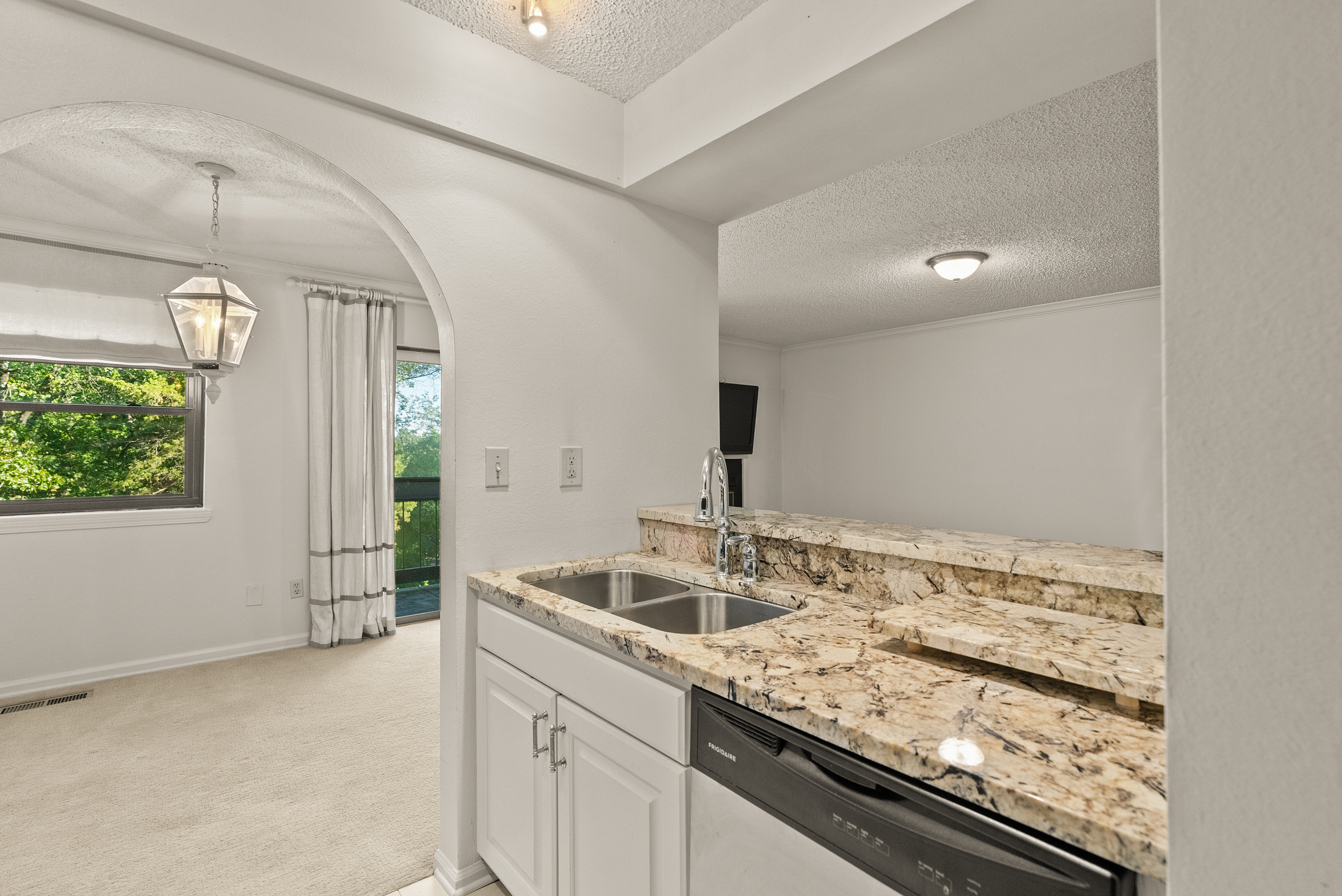  301 Kings Row #103, Little Rock, AR, 72207 - 物件實景
