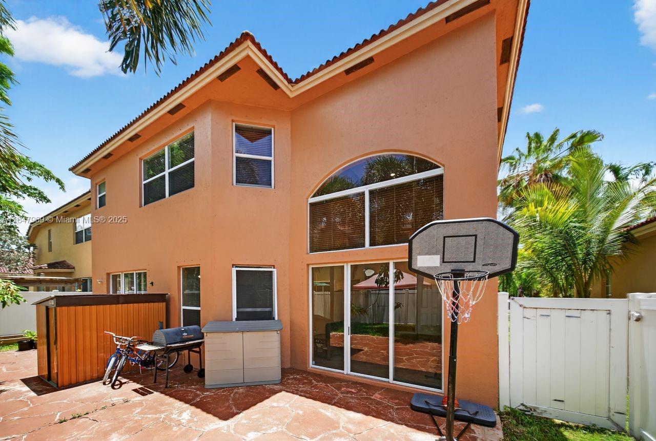 Homestead, Florida, 33033, United States, 7 Bedrooms Bedrooms, ,3 BathroomsBathrooms,Residential,For Sale,1903870
