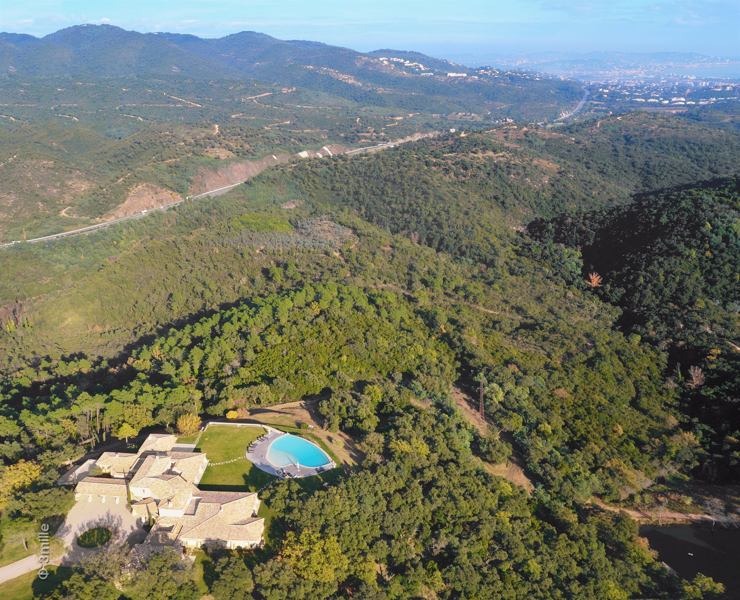  Exceptional Provençal estate for sale in the French Riviera with sea views, 30 … - 物件實景
