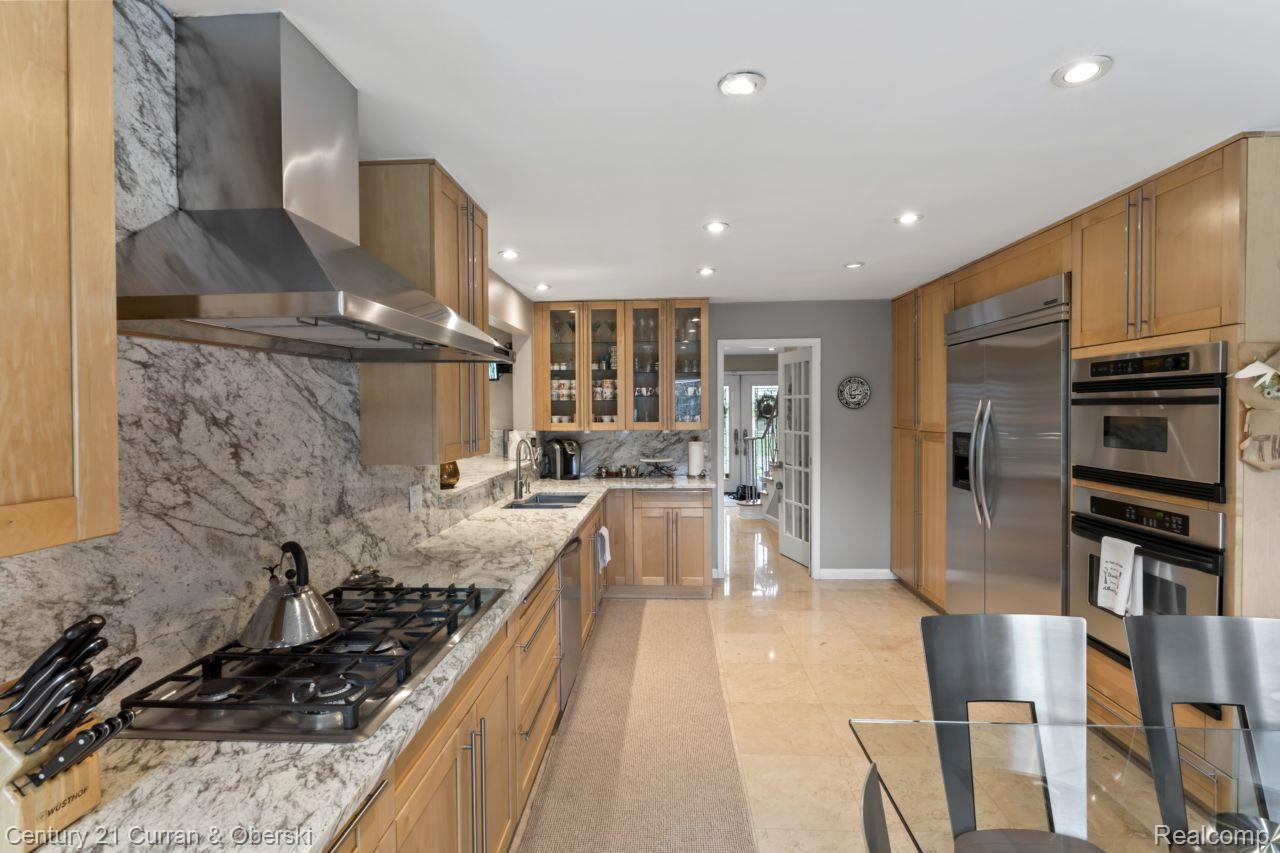 Dearborn Heights, Michigan, 48127, United States, 4 Bedrooms Bedrooms, ,4 BathroomsBathrooms,Residential,For Sale,1905495