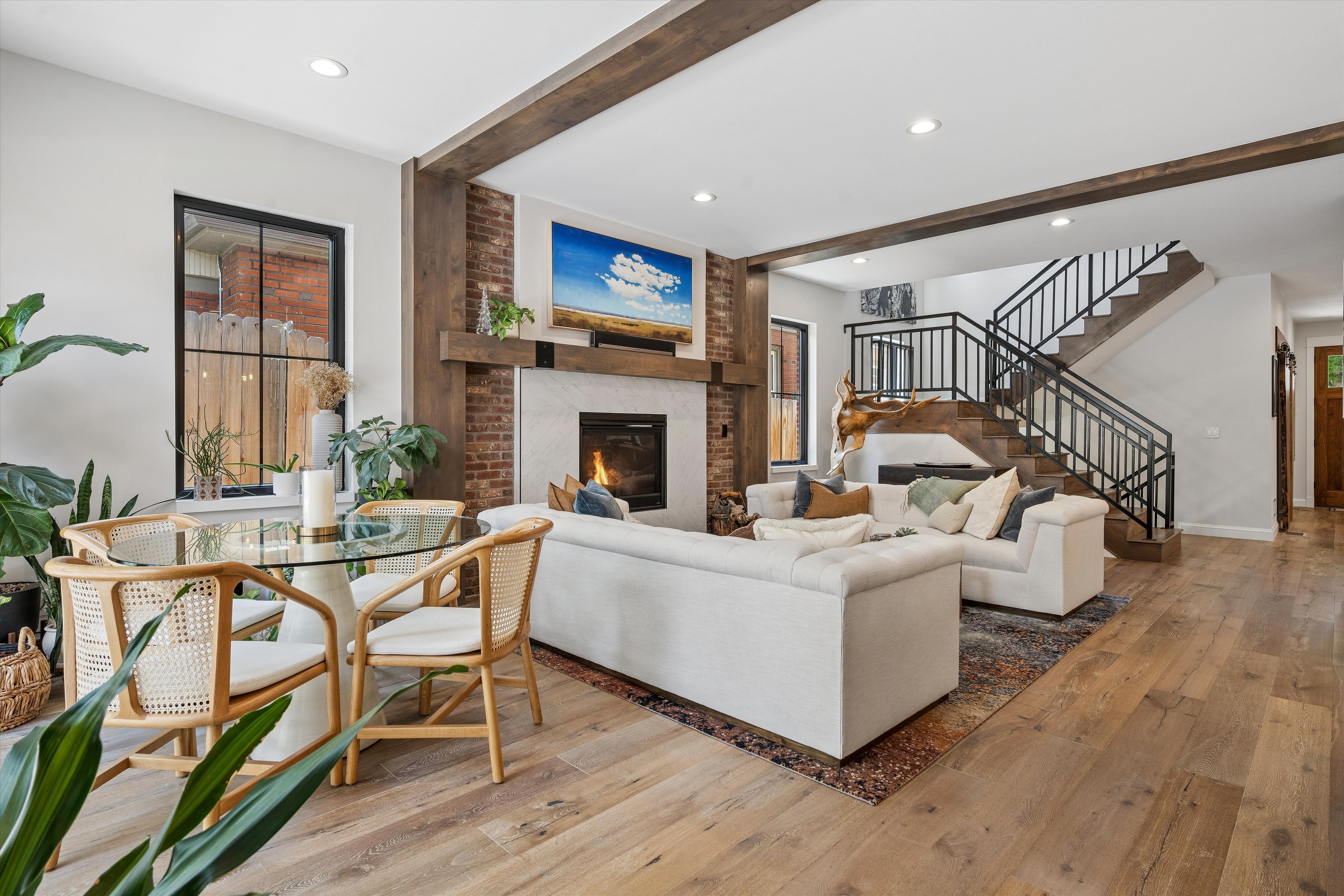  Newer-built residence offers an exceptional opportunity - 物件實景