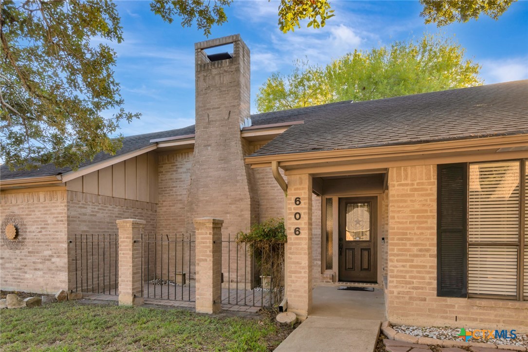Santa Fe , Victoria, TX 77904 #1