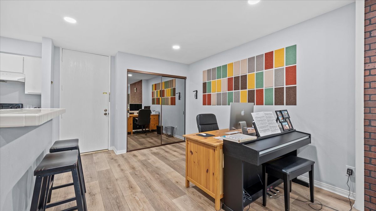 Culver City, California, 90230, United States, 1 Bedroom Bedrooms, ,1 BathroomBathrooms,Residential,For Sale,1981473