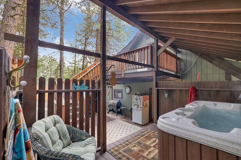 McCall, Idaho, 83638, United States, 5 Bedrooms Bedrooms, ,3 BathroomsBathrooms,Residential,For Sale,1881476
