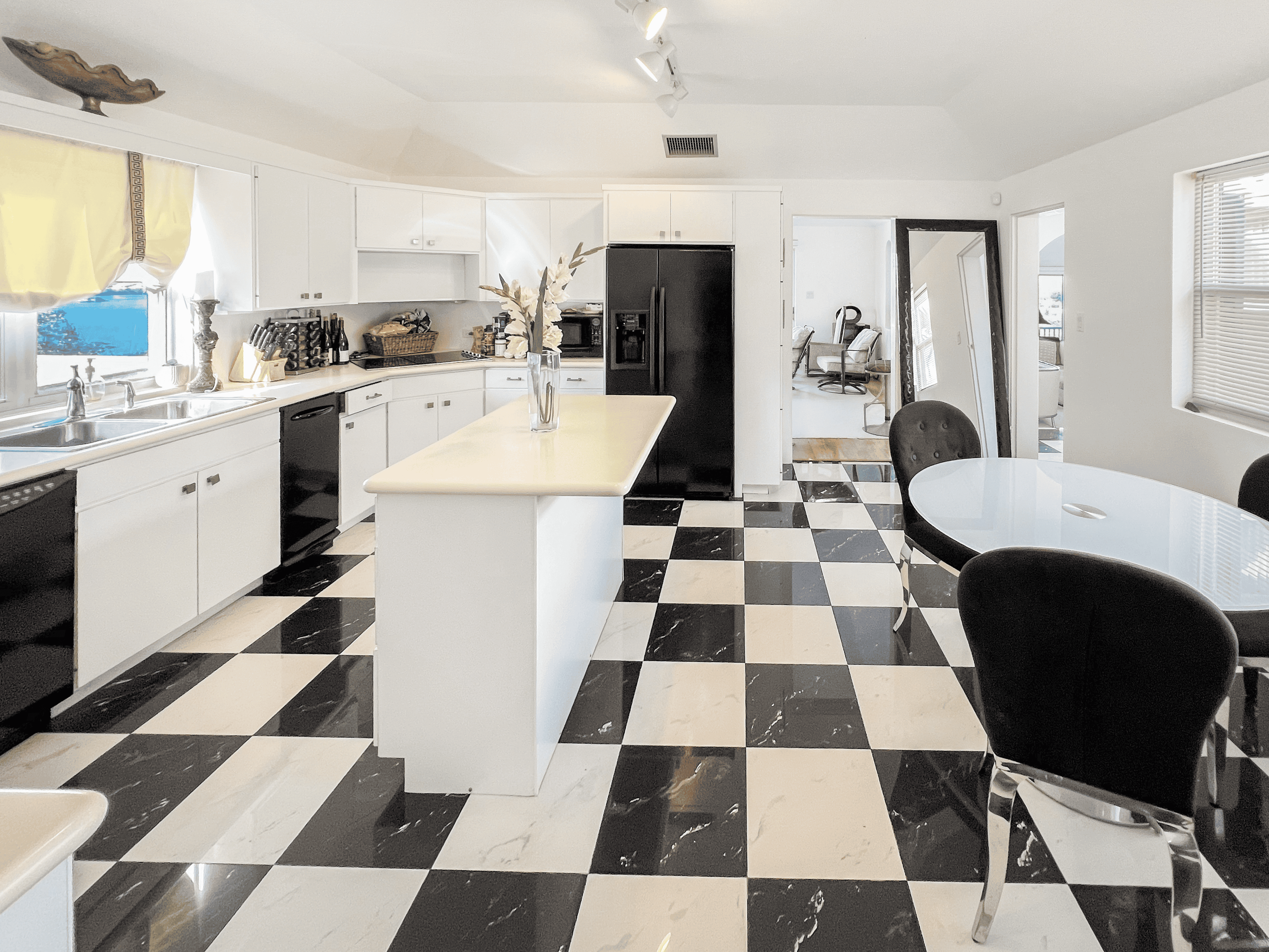 Smith's, BM, 3 Bedrooms Bedrooms, ,4 BathroomsBathrooms,Residential,For Sale,1998432