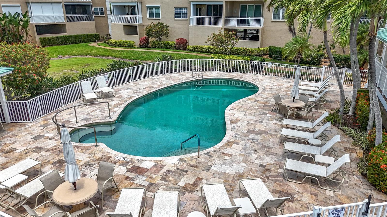 Madeira Beach, Florida, 33708, United States, 2 Bedrooms Bedrooms, ,2 BathroomsBathrooms,Residential,For Sale,1981210