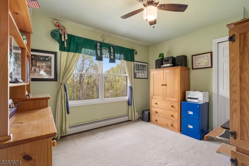 Andover Twp., New Jersey, 07821, United States, 4 Bedrooms Bedrooms, ,3 BathroomsBathrooms,Residential,For Sale,1793413