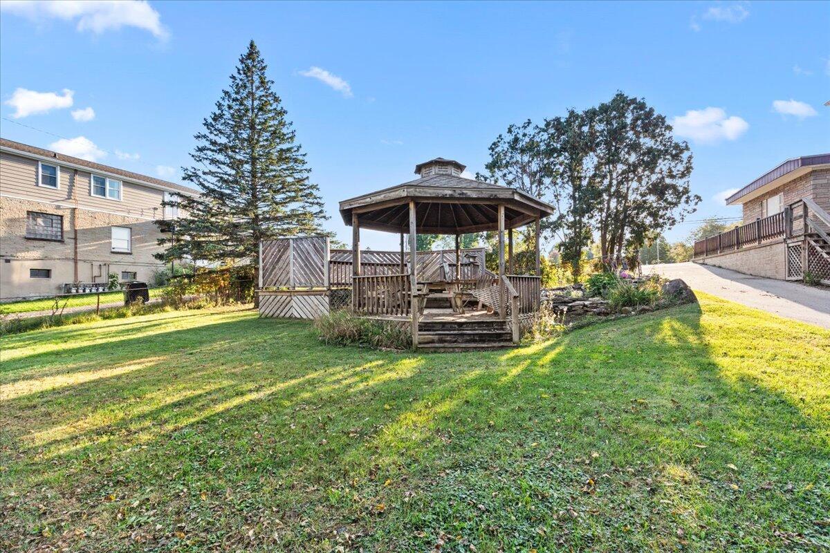 West Bend, Wisconsin, 53090, United States, 4 Bedrooms Bedrooms, ,3 BathroomsBathrooms,Residential,For Sale,1960551