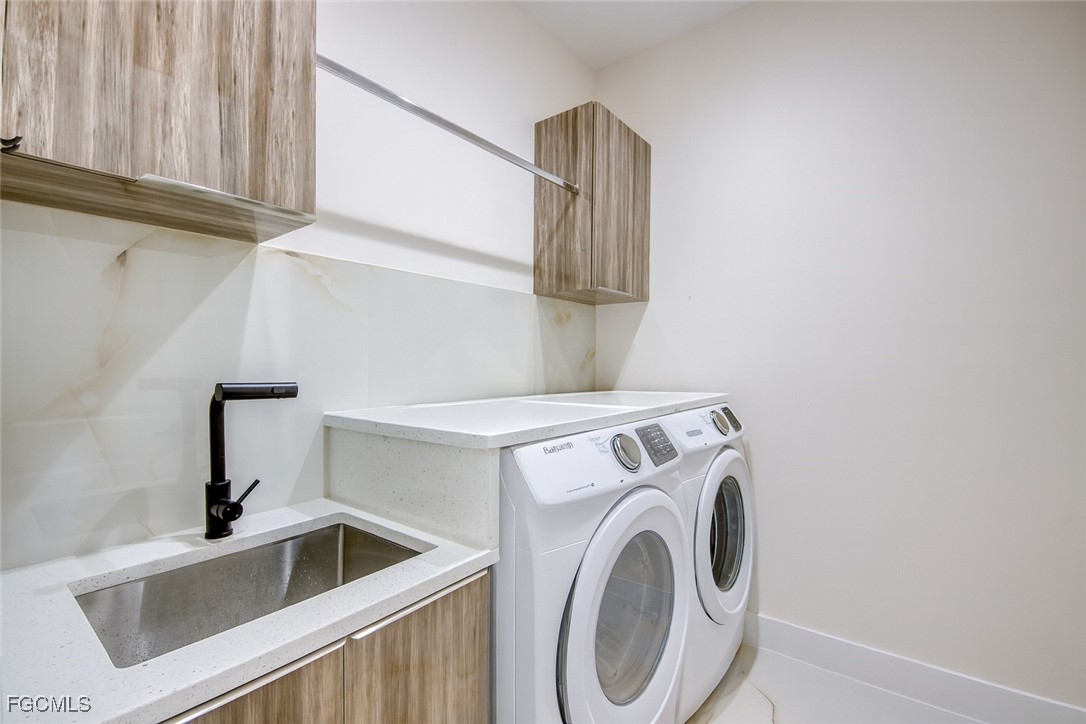 Cape Coral, Florida, 33991, United States, 3 Bedrooms Bedrooms, ,3 BathroomsBathrooms,Residential,For Sale,1977338