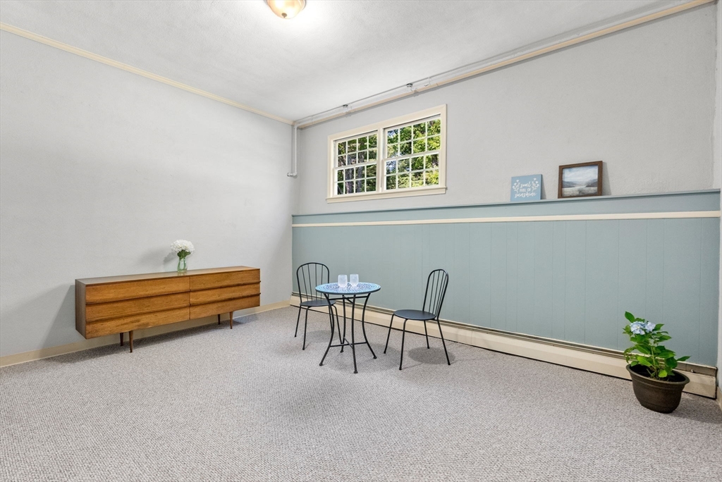 Weston, Massachusetts, 02493, United States, 4 Bedrooms Bedrooms, ,3 BathroomsBathrooms,Residential,For Sale,1838701