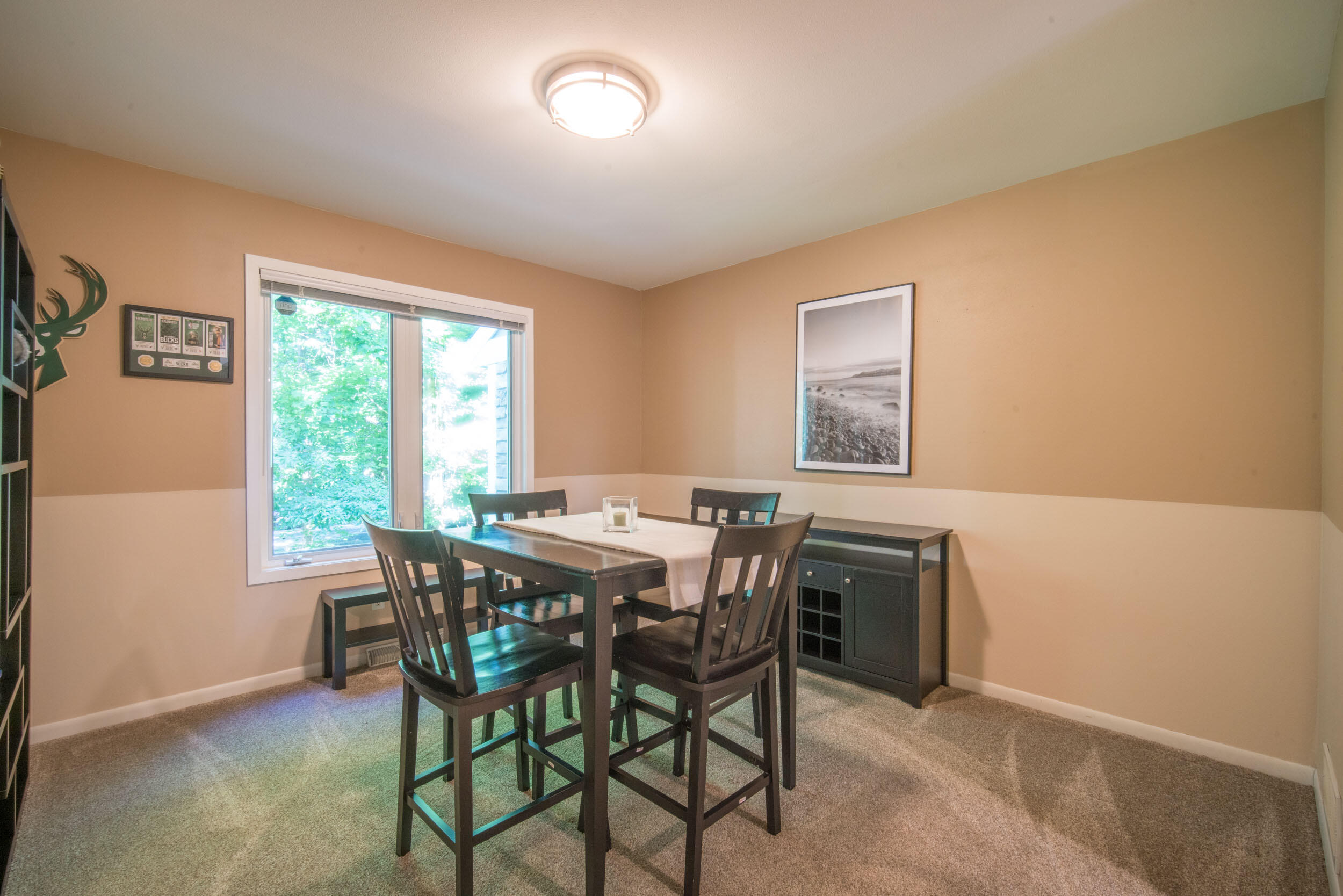 West Bend, Wisconsin, 53095, United States, 4 Bedrooms Bedrooms, ,3 BathroomsBathrooms,Residential,For Sale,1901192