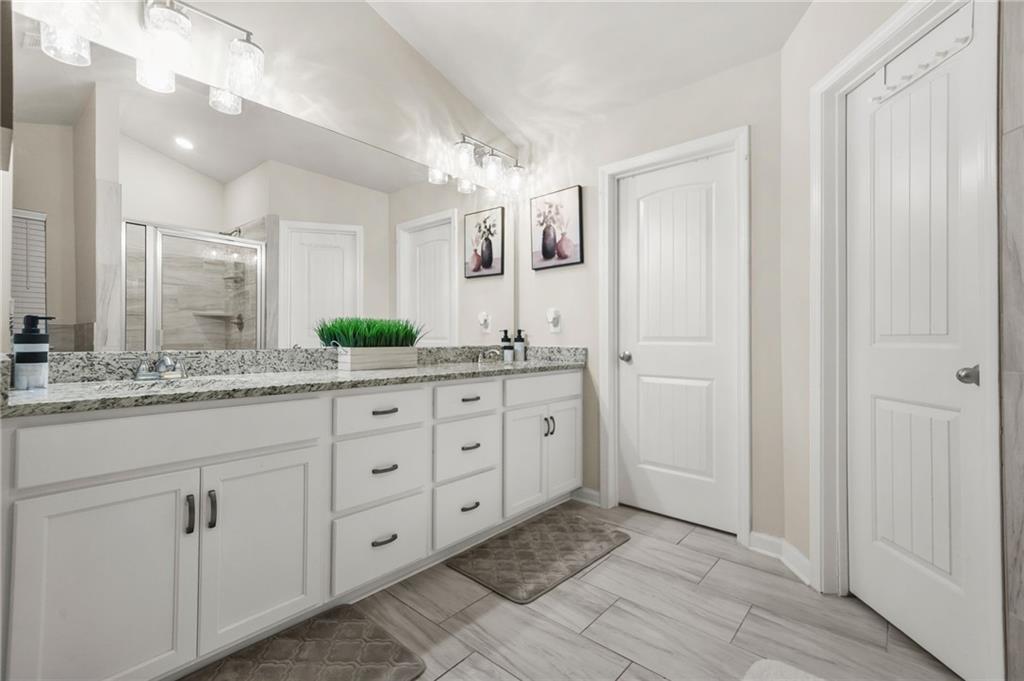 Fayetteville, Georgia, 30215, United States, 5 Bedrooms Bedrooms, ,3 BathroomsBathrooms,Residential,For Sale,2001550