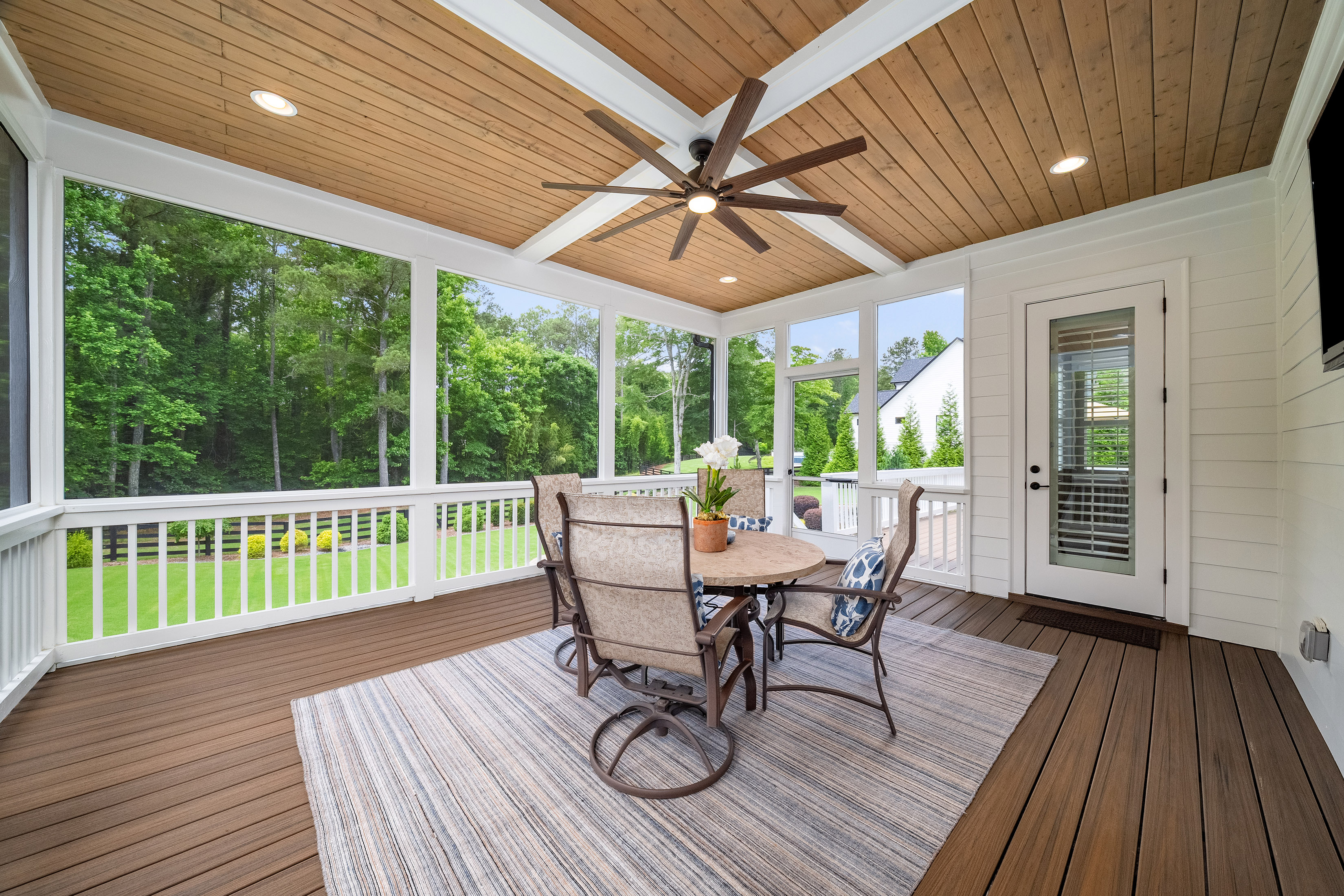  Stunning Modern Farmhouse with Luxury Finishes, Unbeatable Location, and No HOA - 物件實景