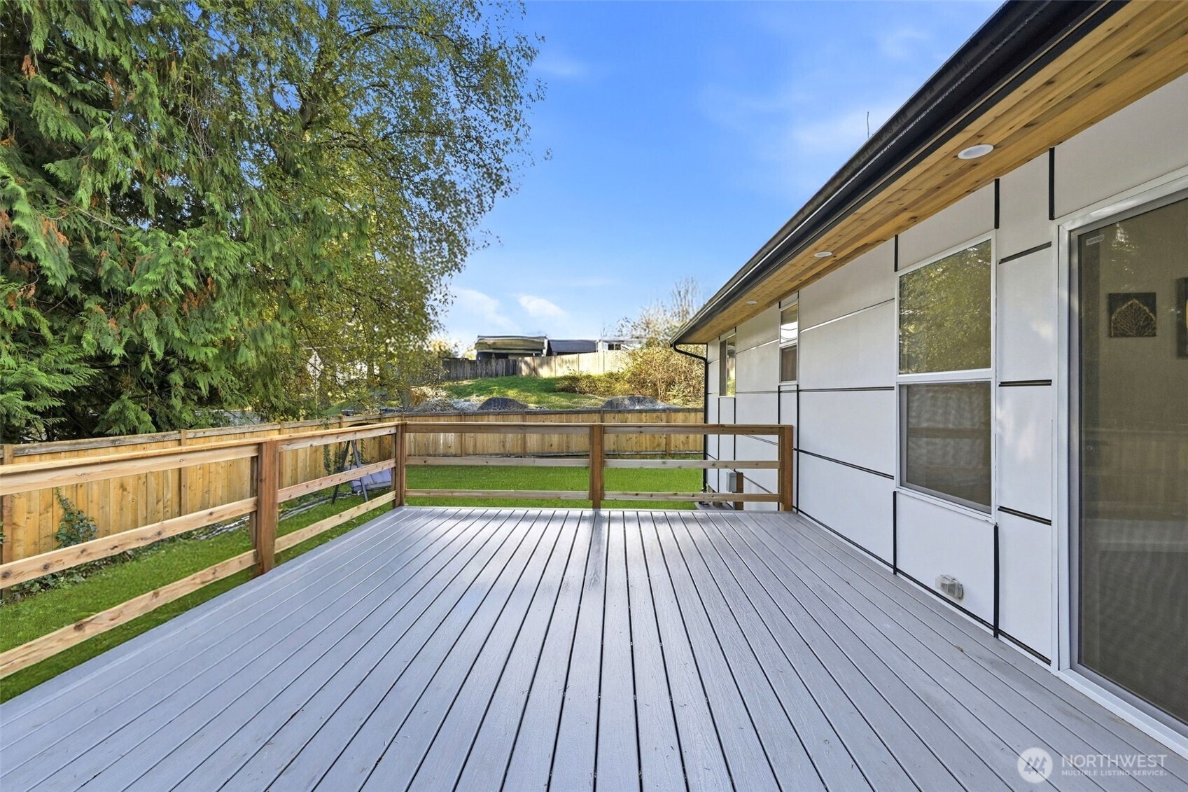 Marysville, Washington, 98271, United States, 3 Bedrooms Bedrooms, ,2 BathroomsBathrooms,Residential,For Sale,1987644