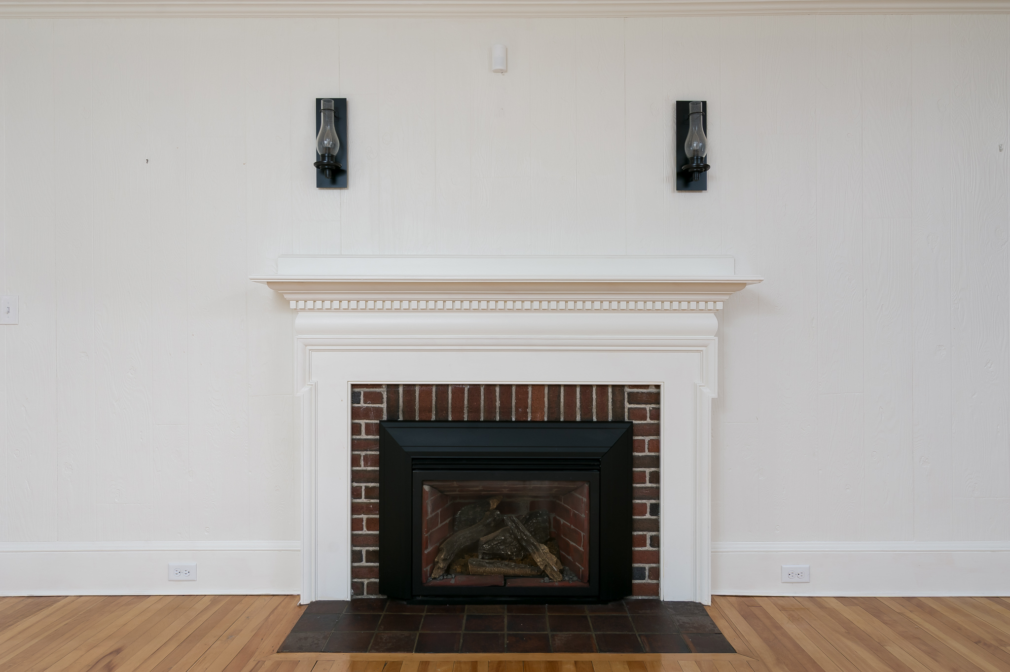 Worcester, Massachusetts, 01603, United States, 3 Bedrooms Bedrooms, ,2 BathroomsBathrooms,Residential,For Sale,1923898