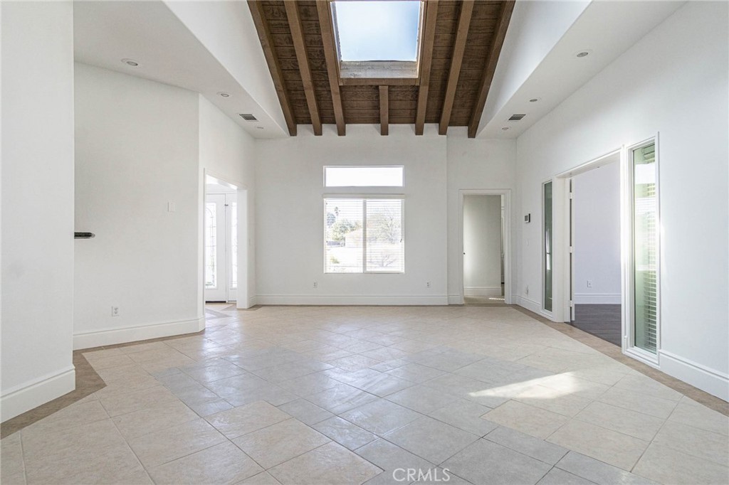 Apple Valley, California, 92307, United States, 5 Bedrooms Bedrooms, ,5 BathroomsBathrooms,Residential,For Sale,2025111