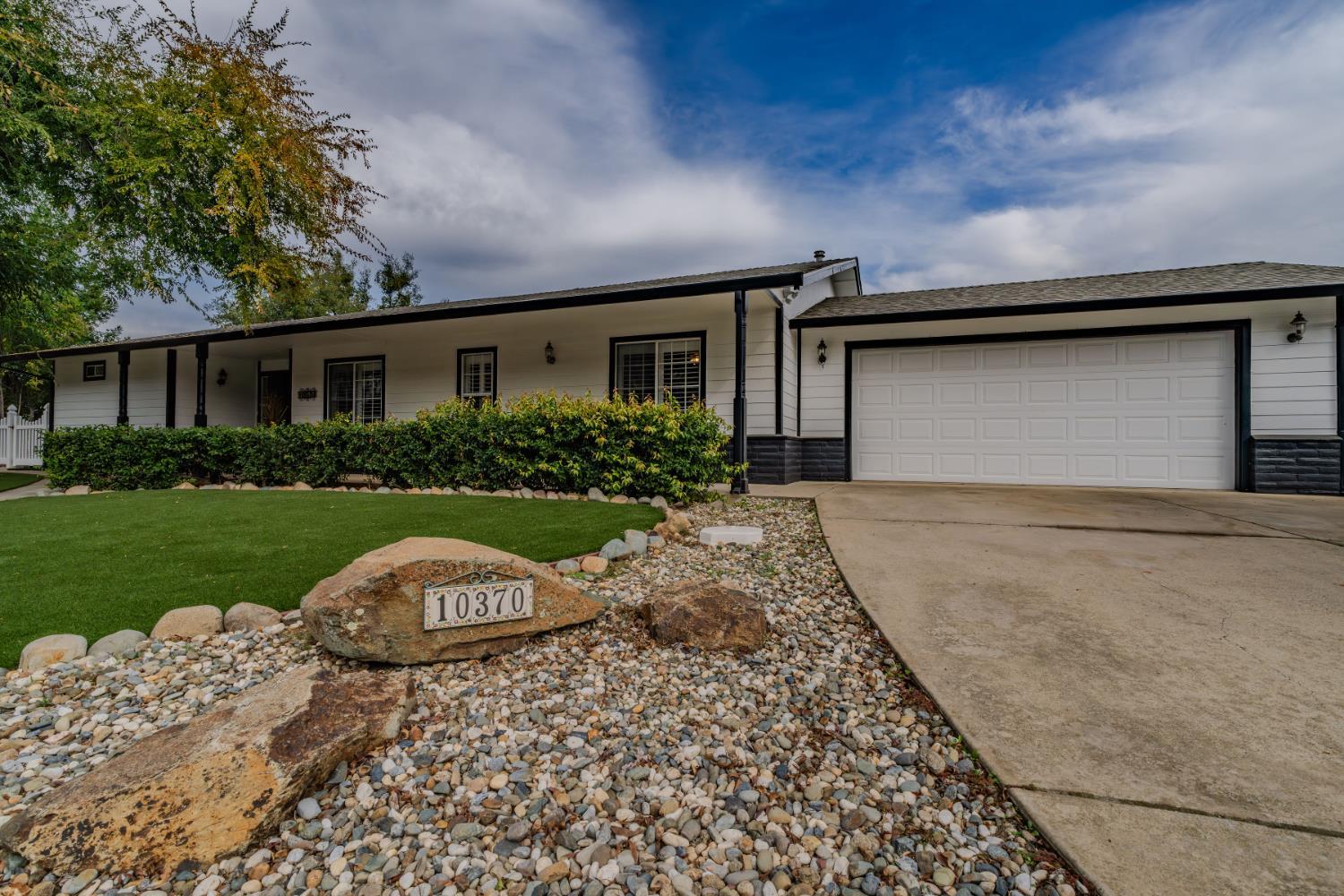 Jackson, California, 95642, United States, 3 Bedrooms Bedrooms, ,2 BathroomsBathrooms,Residential,For Sale,1992385