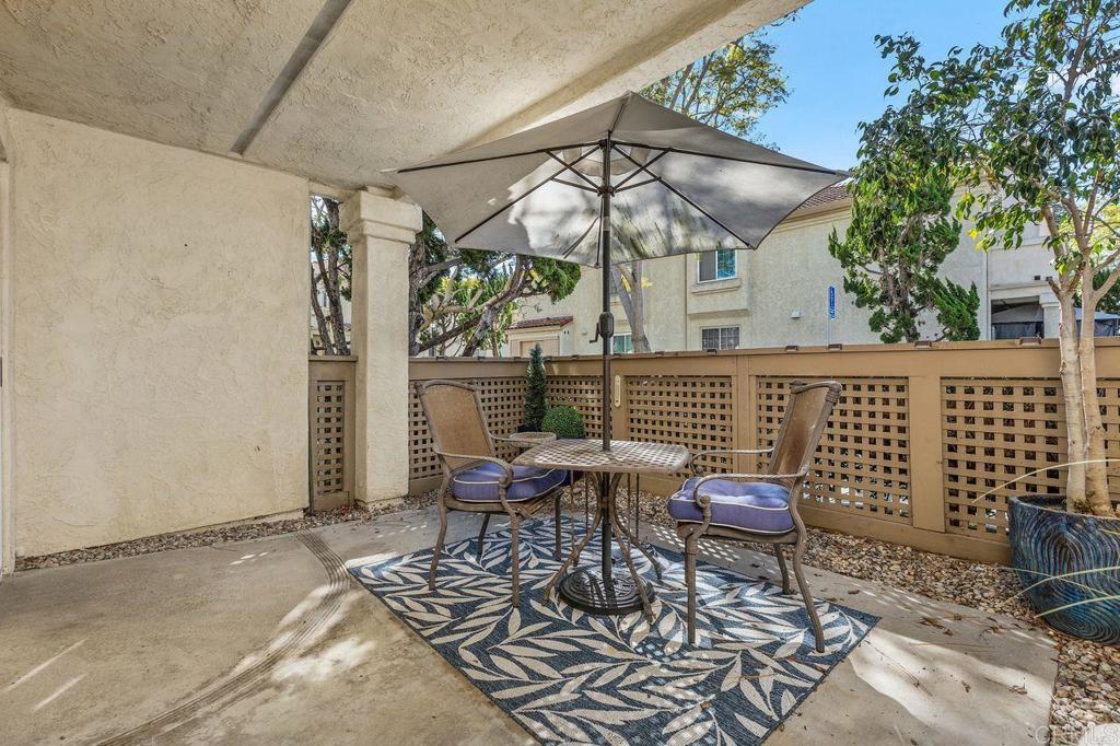 Vista, California, 92081, United States, 2 Bedrooms Bedrooms, ,2 BathroomsBathrooms,Residential,For Sale,1989582