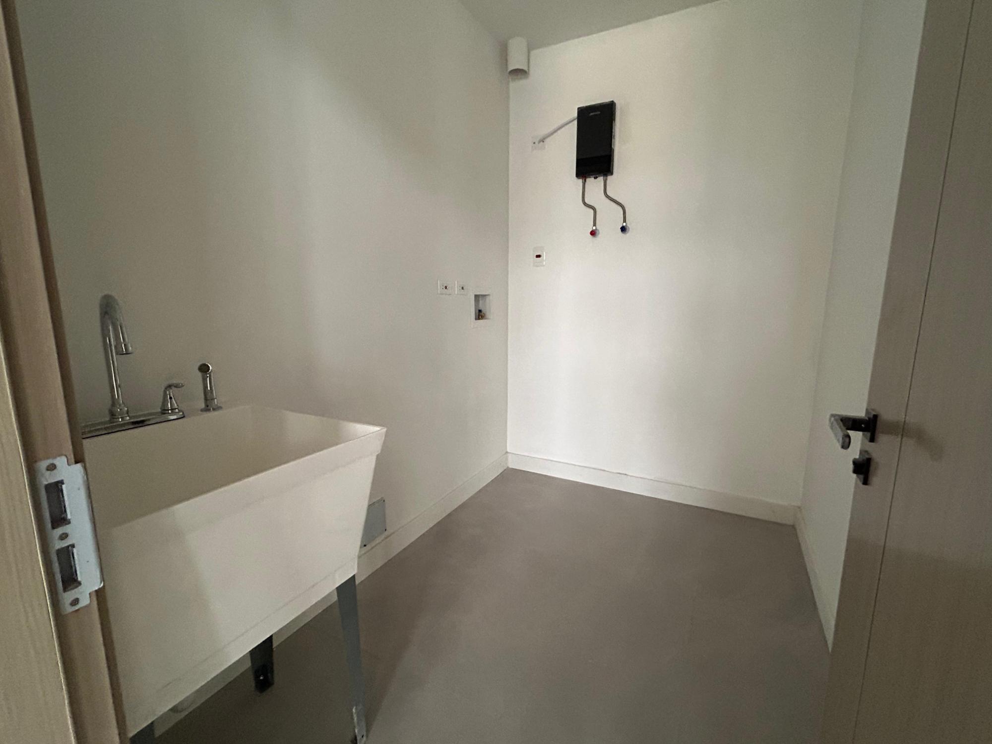 Kingston & St. Andrew, JM, 3 Bedrooms Bedrooms, ,2 BathroomsBathrooms,Residential,For Sale,1896615