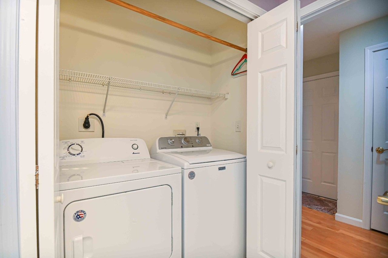 York, Maine, 03909, United States, 2 Bedrooms Bedrooms, ,2 BathroomsBathrooms,Residential,For Sale,1896893