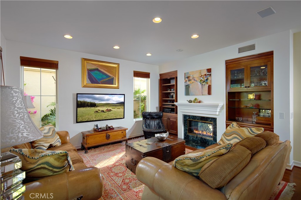 Newport Beach, California, 92660, United States, 4 Bedrooms Bedrooms, ,3 BathroomsBathrooms,Residential,For Sale,1991326