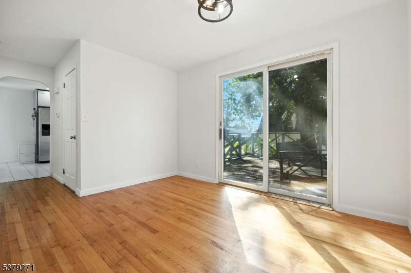 Kenilworth Boro, New Jersey, 07033-2046, United States, 3 Bedrooms Bedrooms, ,3 BathroomsBathrooms,Residential,For Sale,1977476