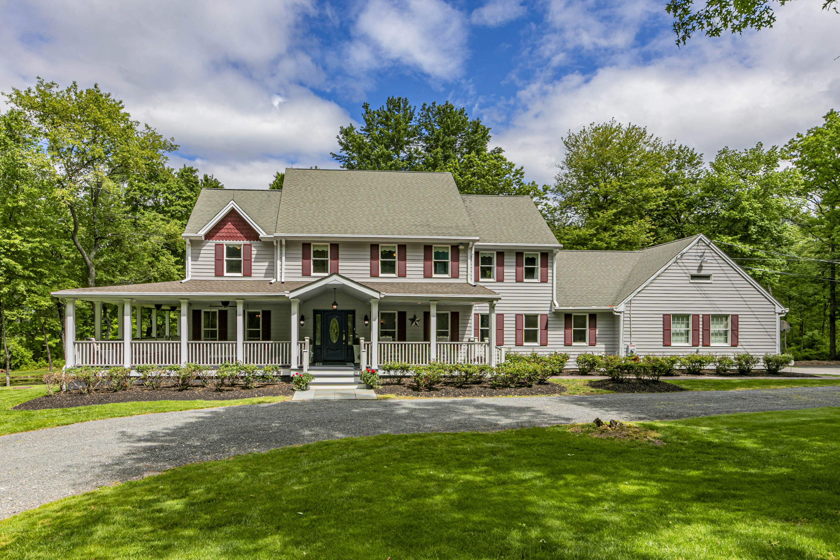  Private 6-Acre Getaway Wrapped in Nature
