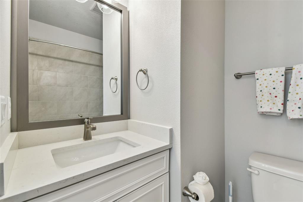 Sarasota, Florida, 34237, United States, 3 Bedrooms Bedrooms, ,4 BathroomsBathrooms,Residential,For Sale,1862311