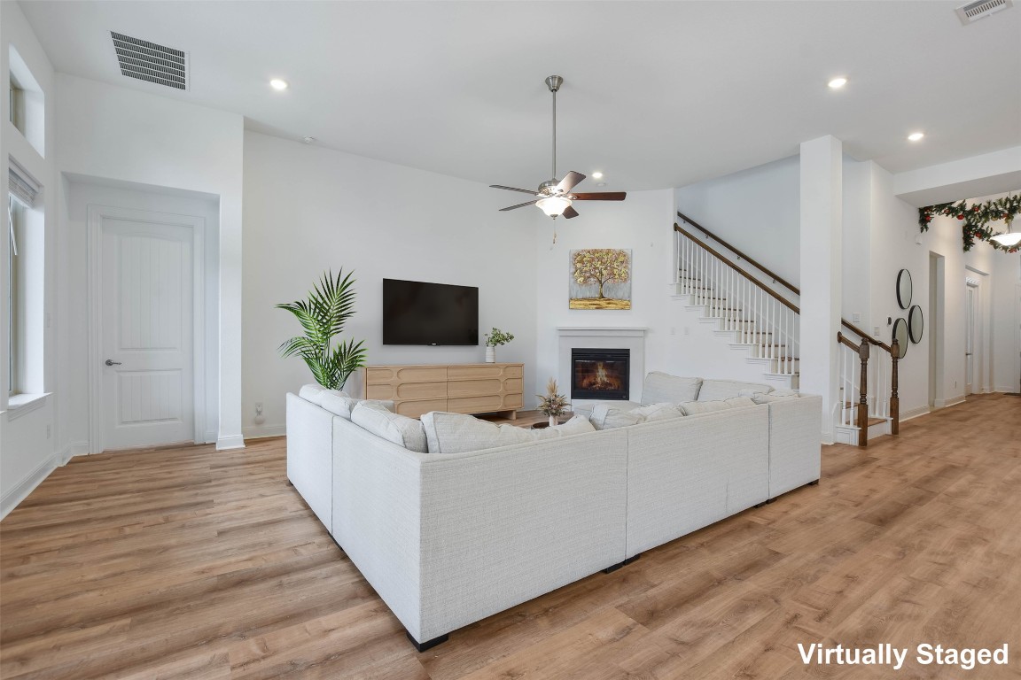 Pflugerville, Texas, 78660, United States, 4 Bedrooms Bedrooms, ,4 BathroomsBathrooms,Residential,For Sale,1917831