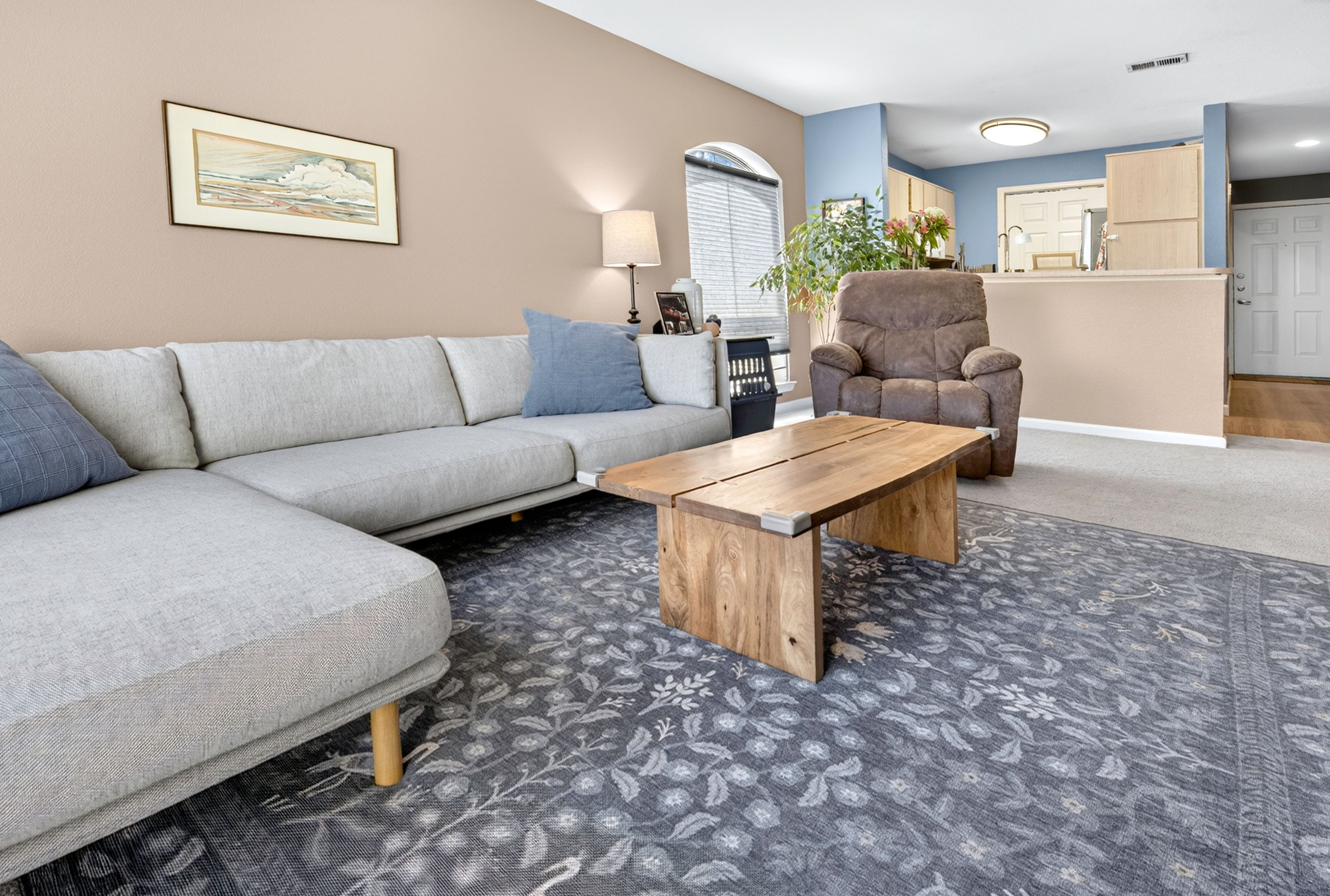  Sun-Drenched, Top-Floor End-Unit Condominium in the Heart of Central Boulder - 物件實景