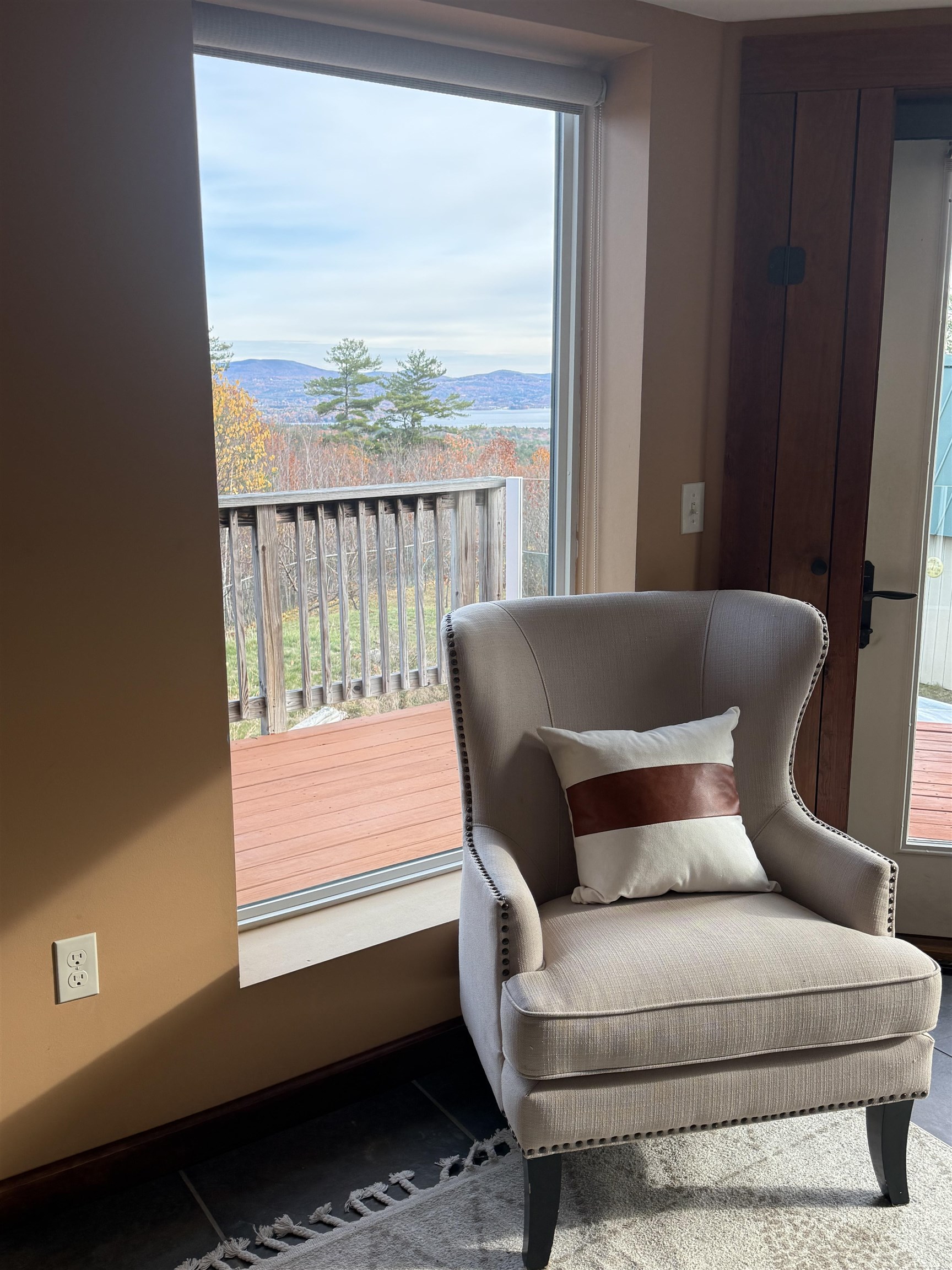 Meredith, New Hampshire, 03253, United States, 2 Bedrooms Bedrooms, ,3 BathroomsBathrooms,Residential,For Sale,1988258