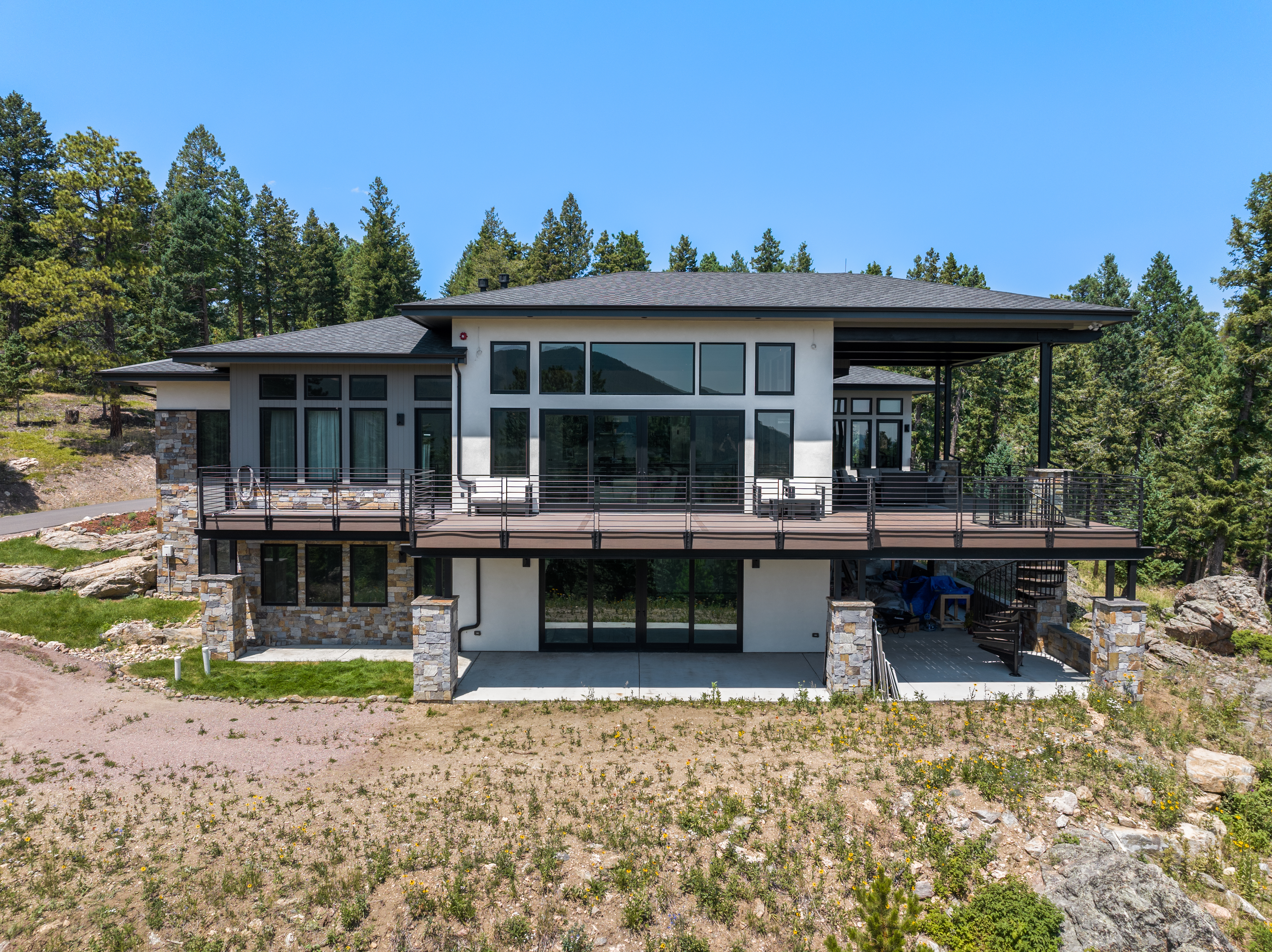  Mountain Modern Sanctuary - 物件實景