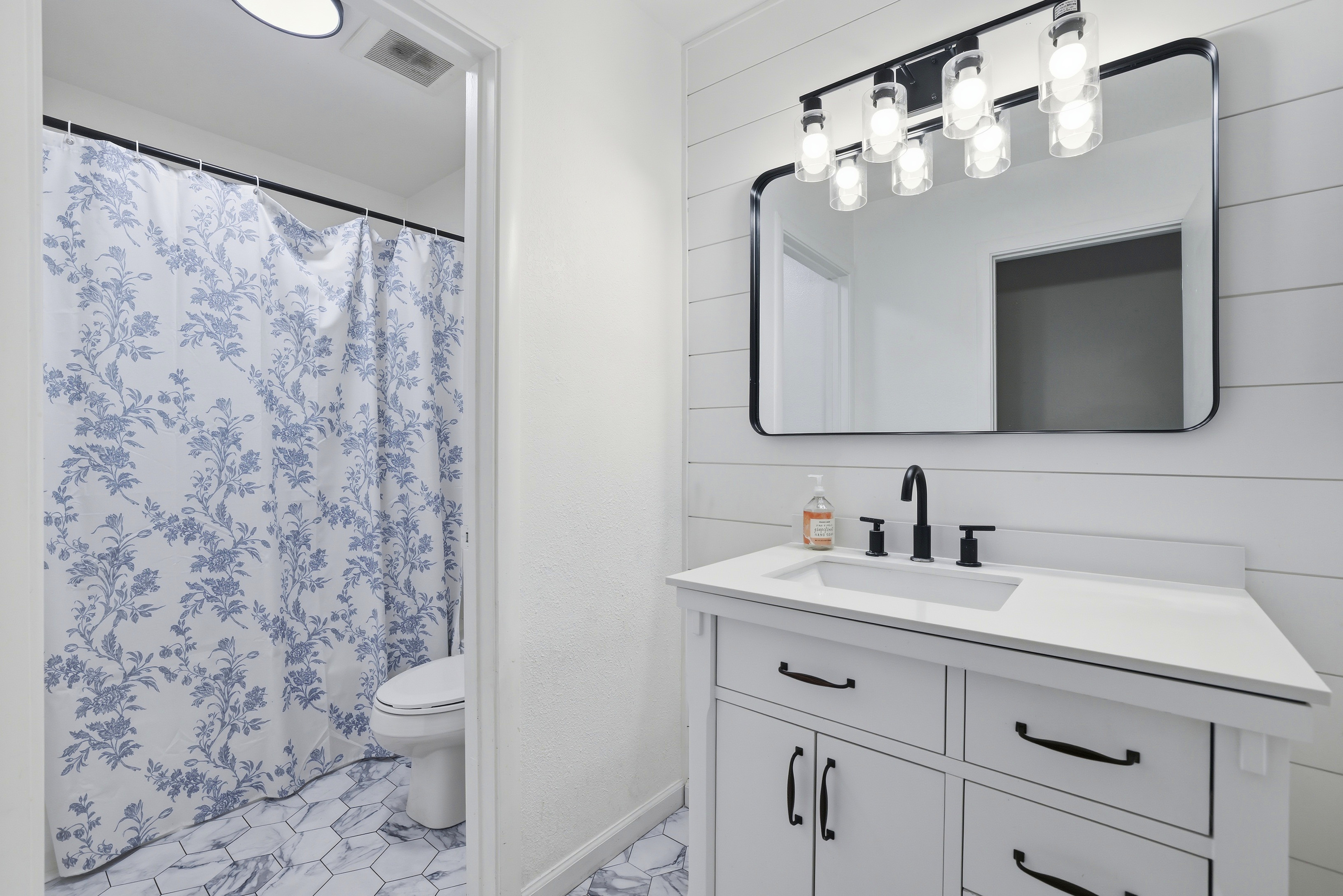  8238 Ferncreek Court, Citrus Heights, CA 95621 - 物件實景