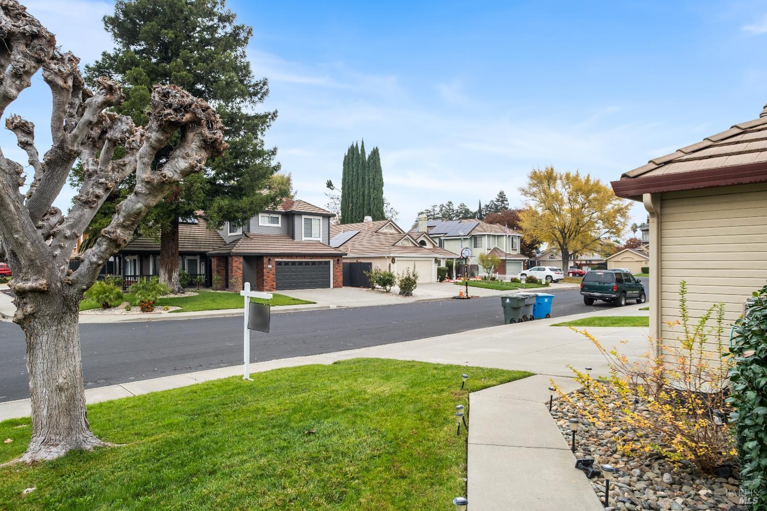 Vacaville, California, 95687, United States, 3 Bedrooms Bedrooms, ,2 BathroomsBathrooms,Residential,For Sale,1998068