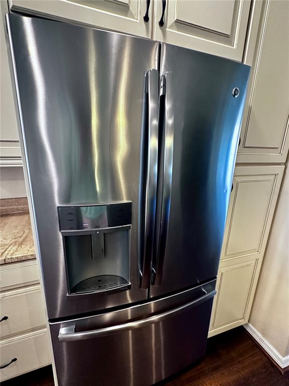 Sarasota, Florida, 34235, United States, 4 Bedrooms Bedrooms, ,3 BathroomsBathrooms,Residential,For Sale,1883388