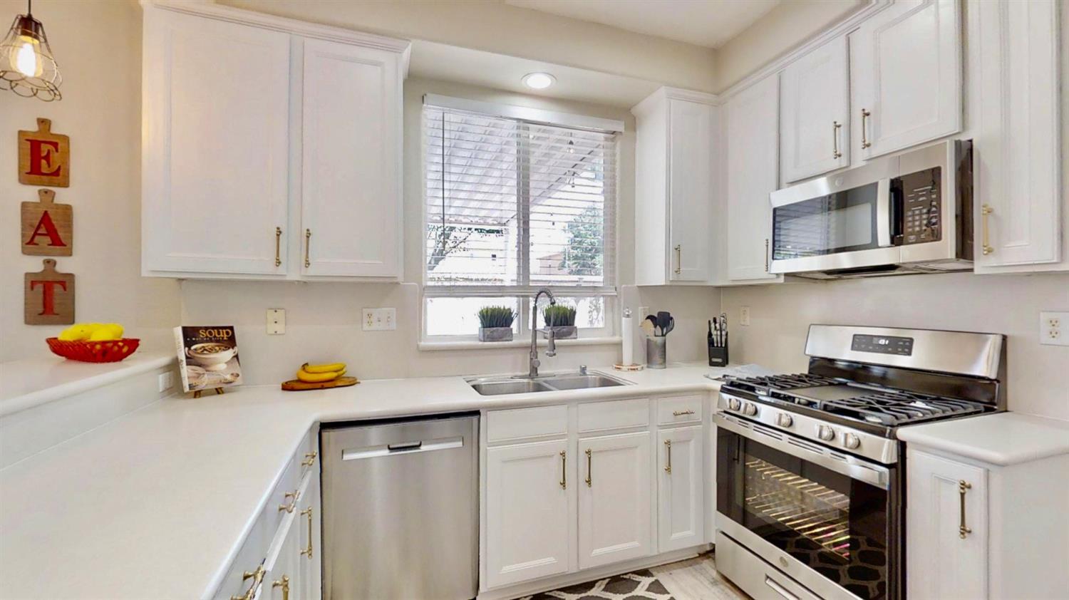 Sacramento, California, 95835, United States, 4 Bedrooms Bedrooms, ,3 BathroomsBathrooms,Residential,For Sale,1887993