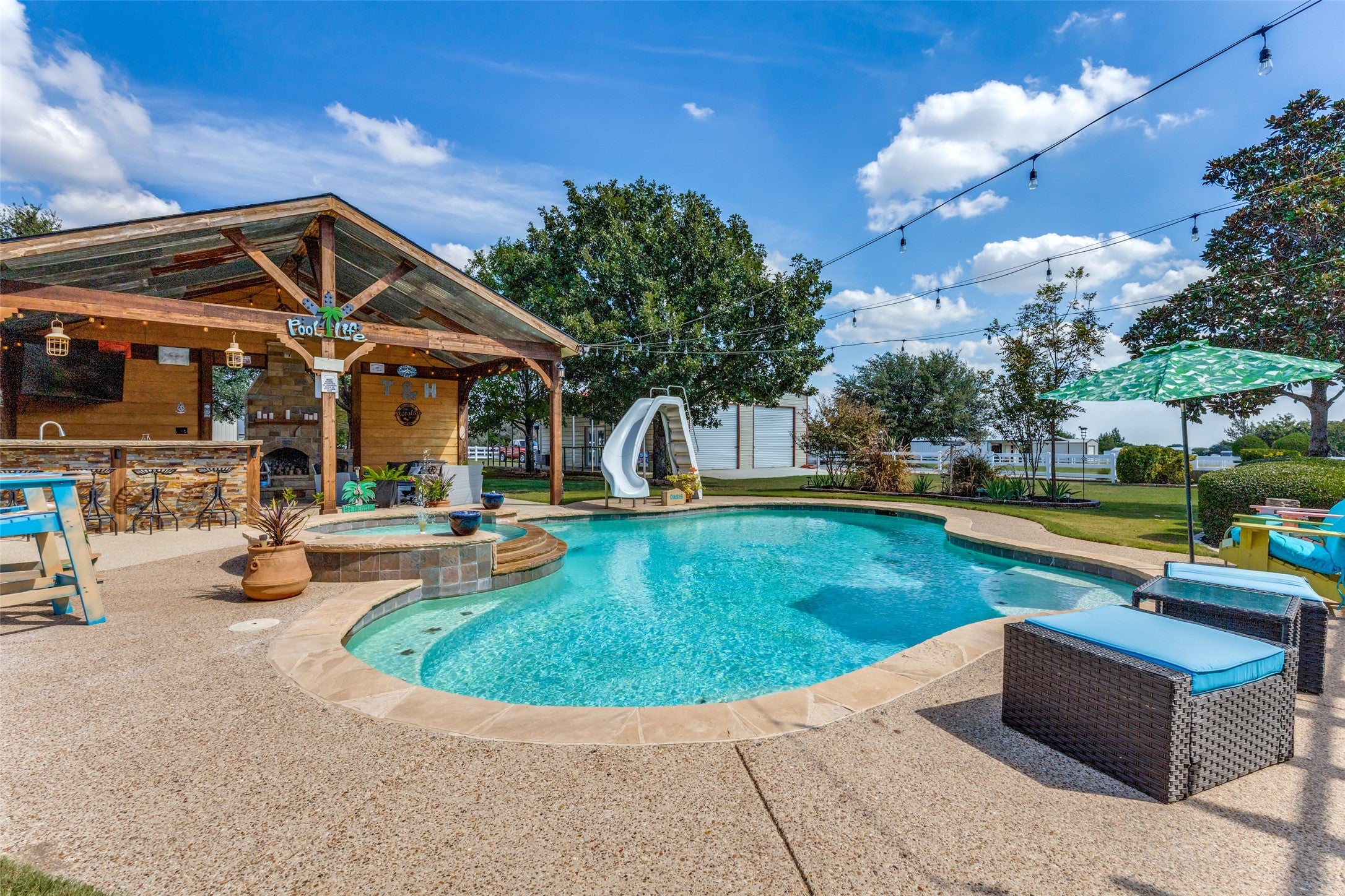 Haslet, Texas, 76052, United States, 4 Bedrooms Bedrooms, ,3 BathroomsBathrooms,Residential,For Sale,1975135