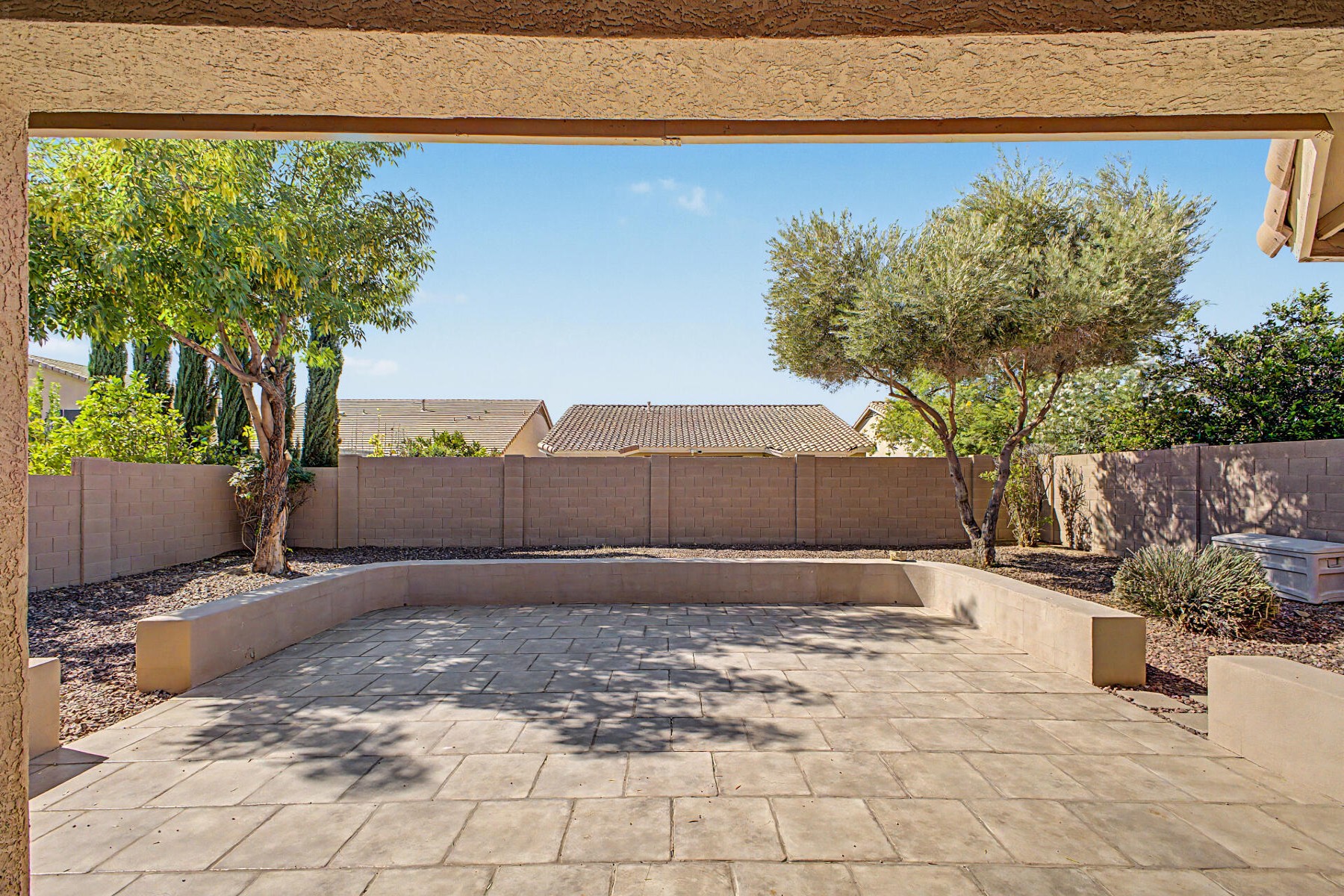  2124 W Red Bird Road  Phoenix, AZ - 物件實景