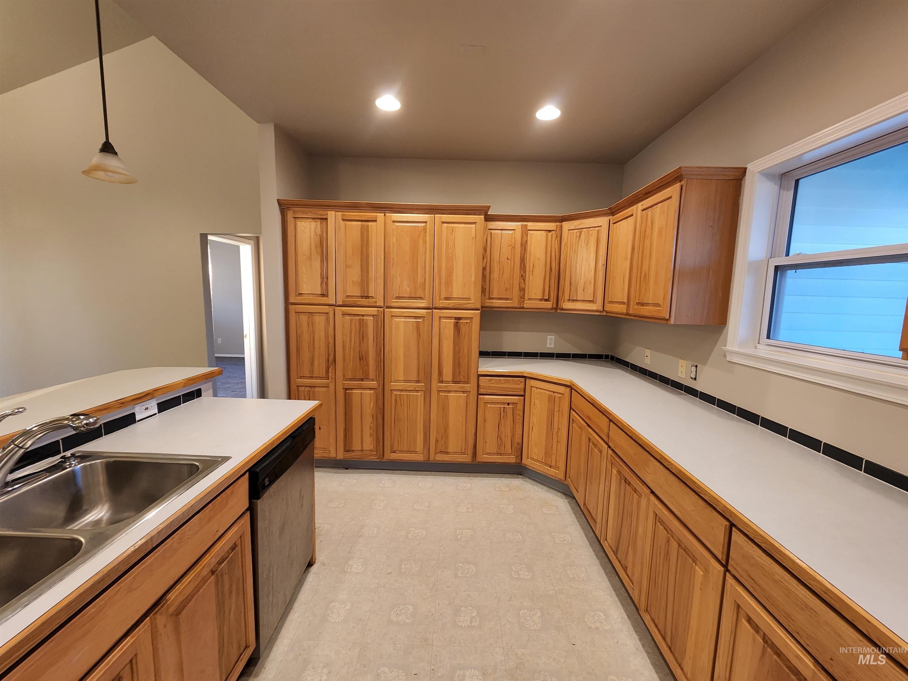 5787 Guido Ln., Nampa, Idaho, 83687, United States, 3 Bedrooms Bedrooms, ,2 BathroomsBathrooms,Residential,For Sale,5787 Guido Ln.,1434740