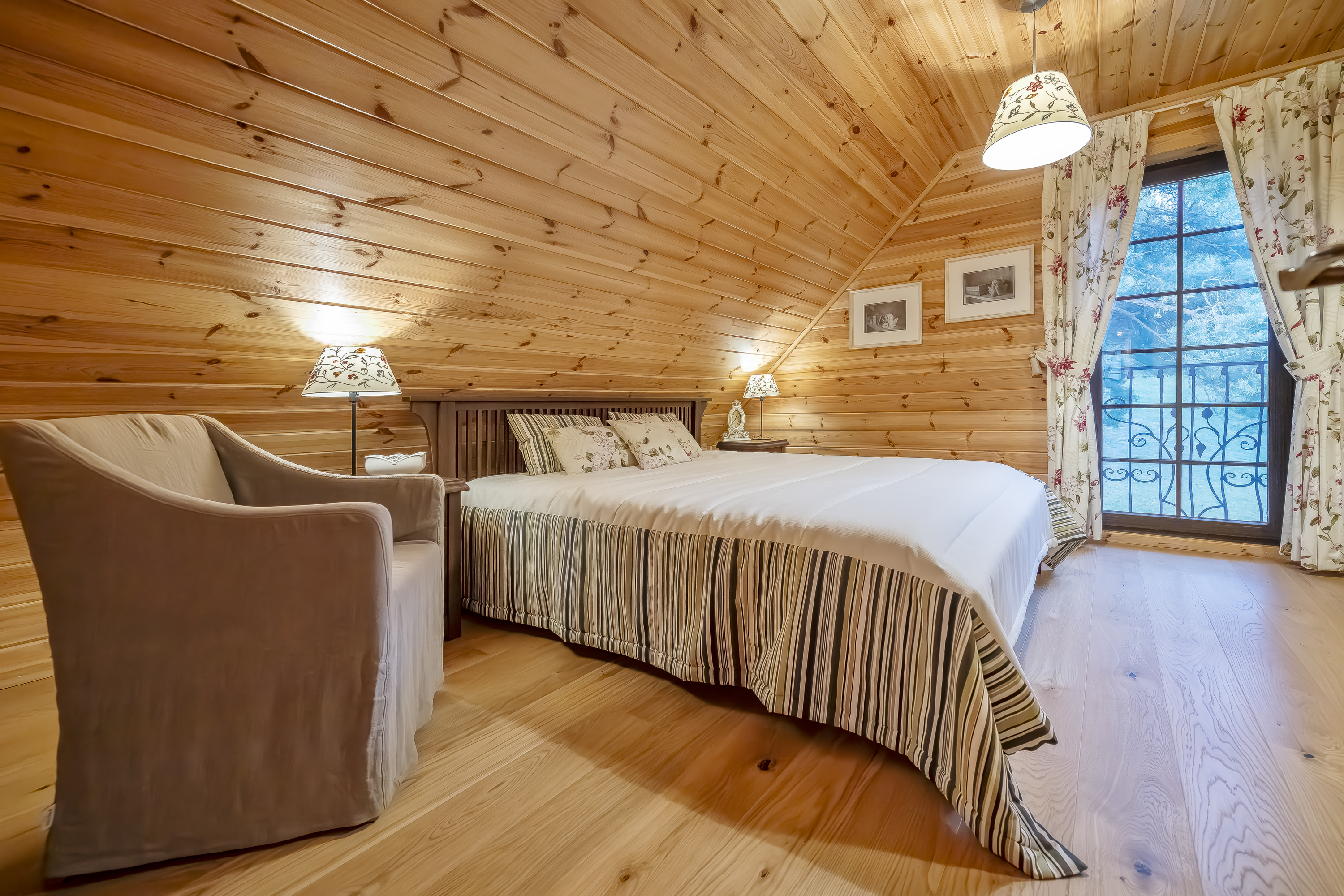  Romantic family homestead with a long lakeside - 物件實景